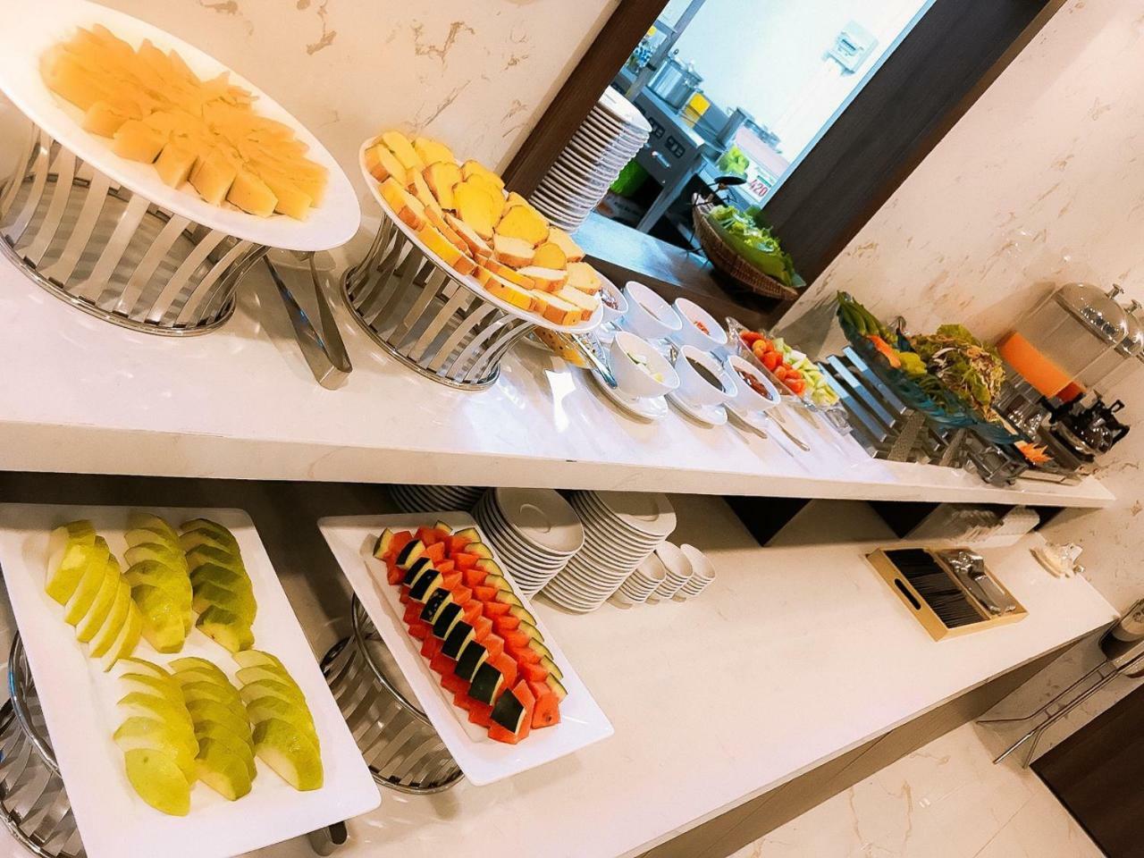 Lava Hotel Nha Trang Kültér fotó